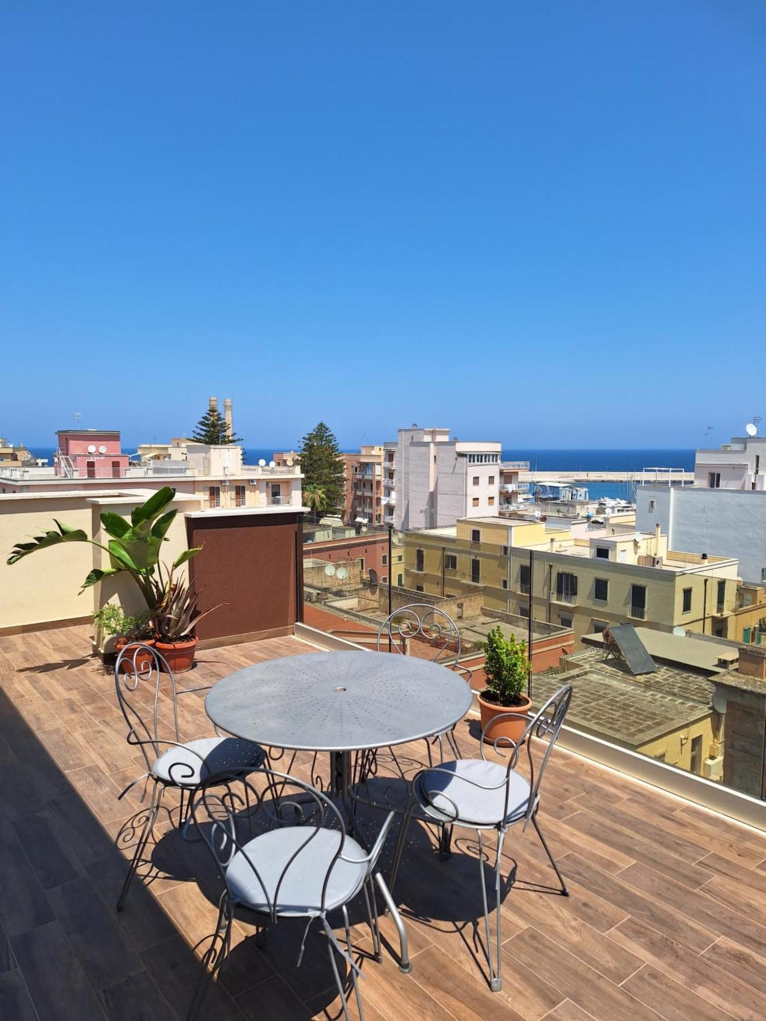 מלון מונופולי Vistamare House מראה חיצוני תמונה