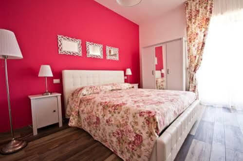 מלון מונופולי Vistamare House מראה חיצוני תמונה